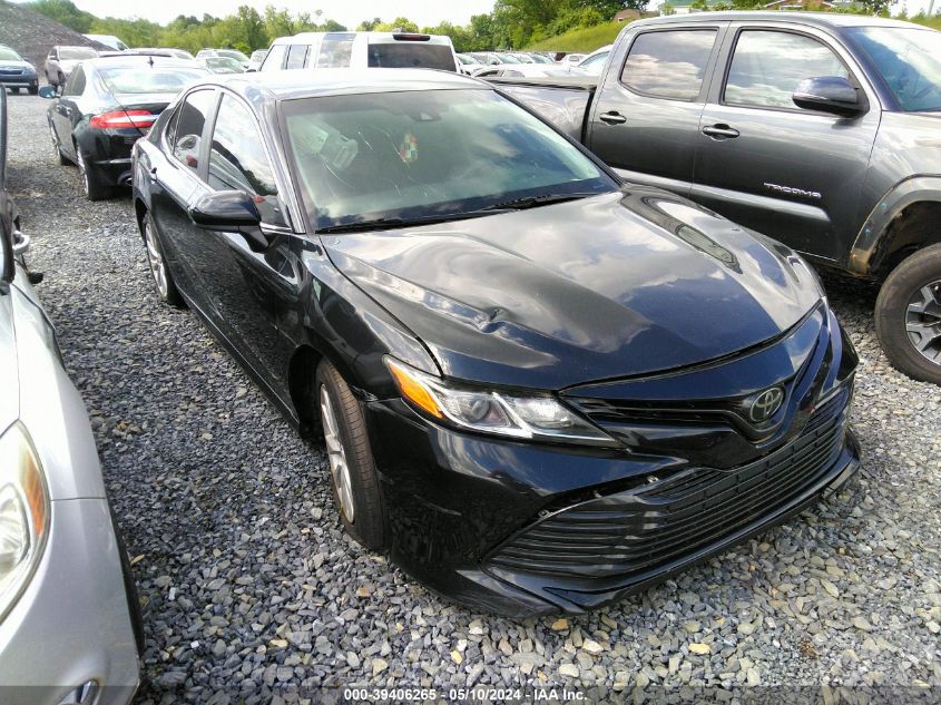 2018 Toyota Camry Le VIN: 4T1B11HK1JU084823 Lot: 39406265