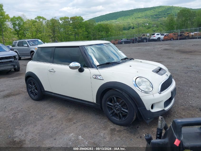 2009 Mini Cooper S VIN: WMWMF73589TW81047 Lot: 39406283