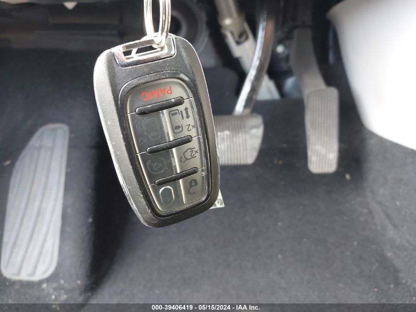 2020 Chrysler Voyager Lxi VIN: 2C4RC1DG9LR266137 Lot: 39406419