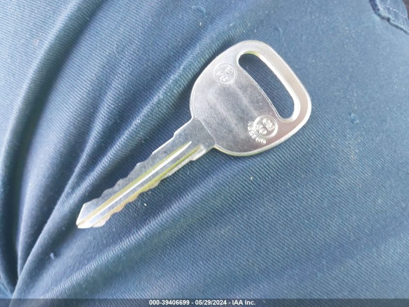 2003 Chevrolet Astro VIN: 1GCDM19X03B134981 Lot: 39406699