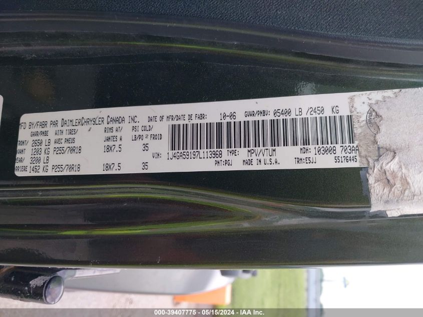 2007 Jeep Wrangler Unlimited Sahara VIN: 1J4GA59197L113968 Lot: 39407775