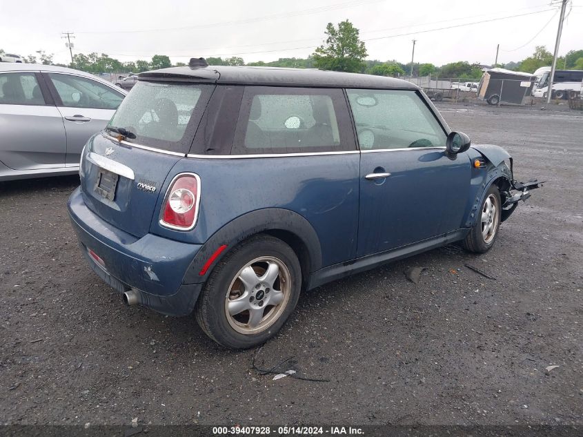 2011 Mini Cooper VIN: WMWSU3C59BT093265 Lot: 39407928