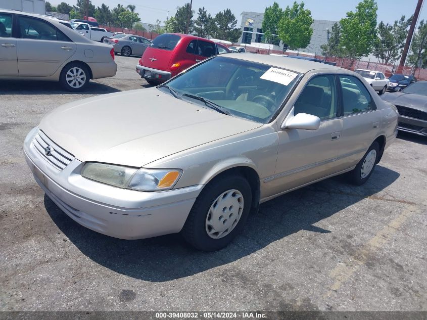 1997 Toyota Camry Le VIN: JT2BG22K6V0018999 Lot: 39408032