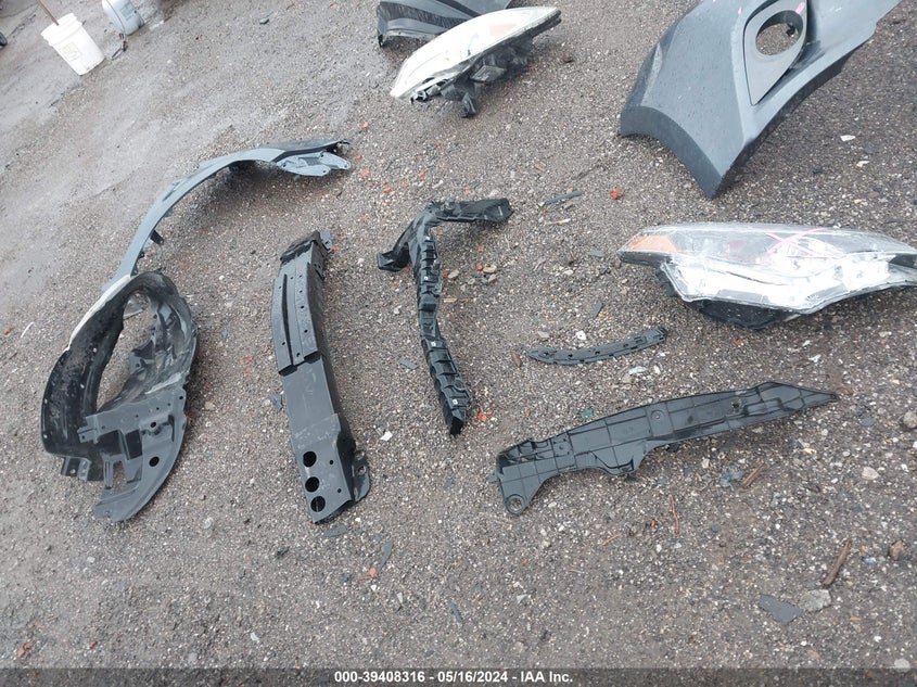 2016 TOYOTA COROLLA LE PLUS - 5YFBURHE2GP513364