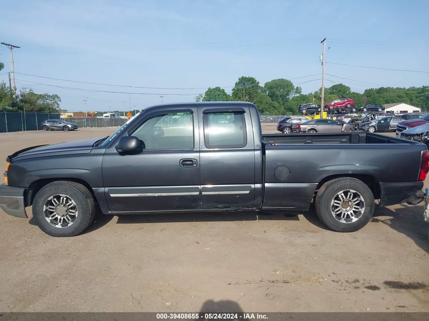2004 Chevrolet Silverado 1500 Ls VIN: 2GCEC19TX41359334 Lot: 39408655
