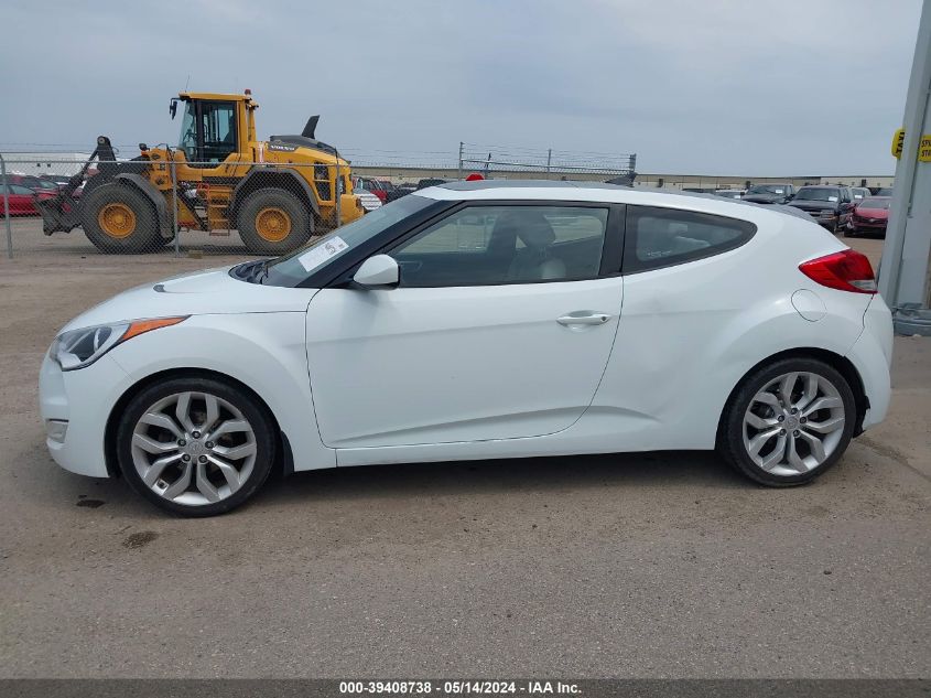 2013 Hyundai Veloster Base W/Gray VIN: KMHTC6AD7DU157740 Lot: 39408738