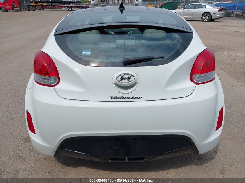 2013 Hyundai Veloster Base W/Gray VIN: KMHTC6AD7DU157740 Lot: 39408738