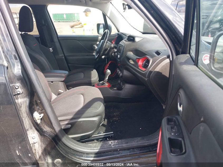 VIN ZACCJBCB4HPE62585 2017 JEEP RENEGADE TRAILHAWK 4X4