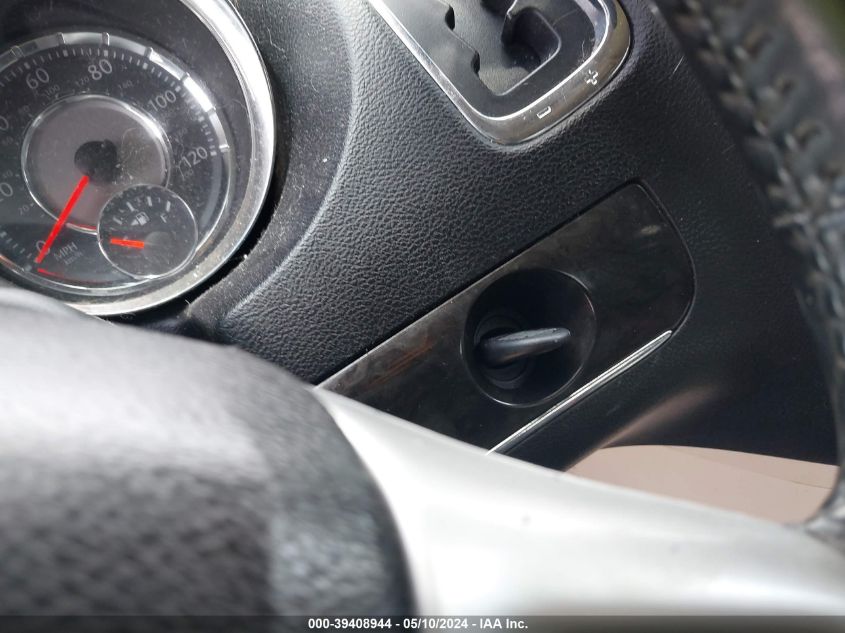 2014 Chrysler Town & Country Touring VIN: 2C4RC1BG8ER325331 Lot: 39408944