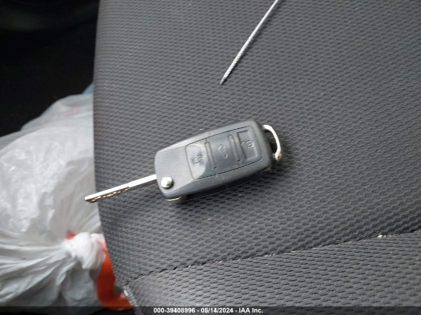 2013 Ford Focus S VIN: 1FADP3E22DL300268 Lot: 39408996