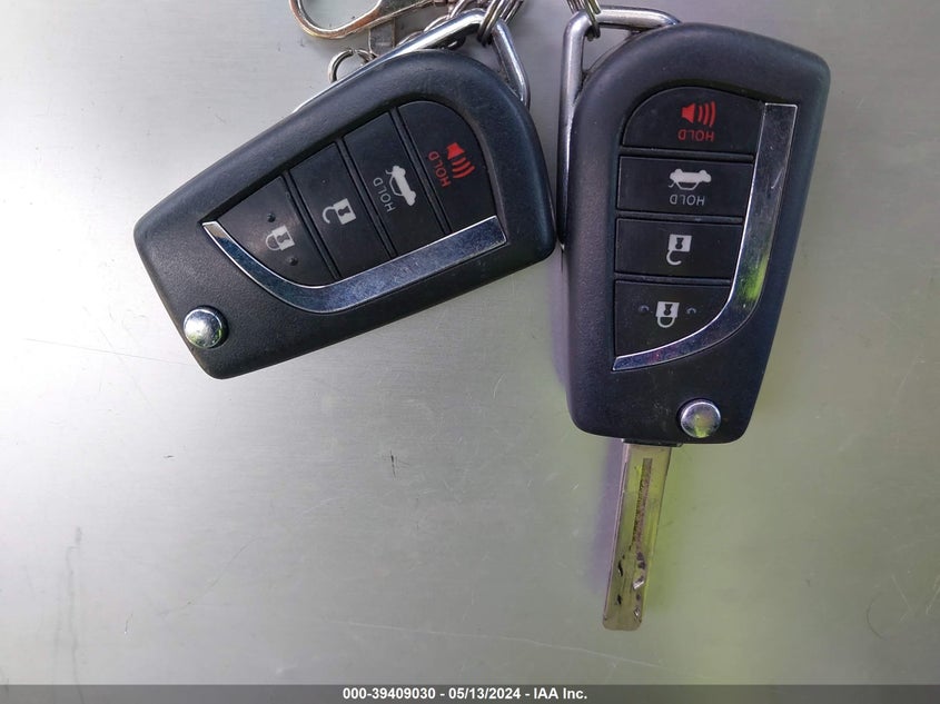 VIN JTDEPRAE1LJ107038 2020 TOYOTA COROLLA LE