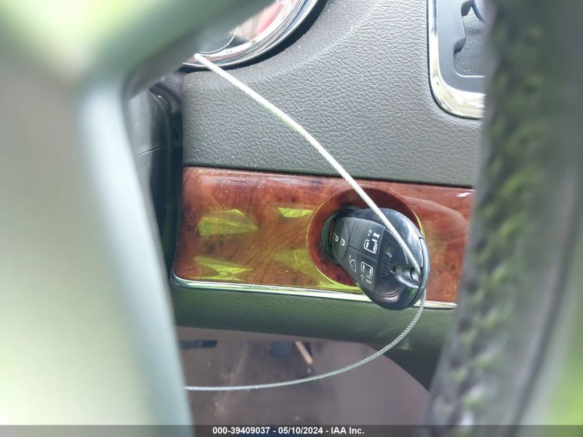 2016 Chrysler Town & Country Touring VIN: 2C4RC1BG7GR213770 Lot: 39409037