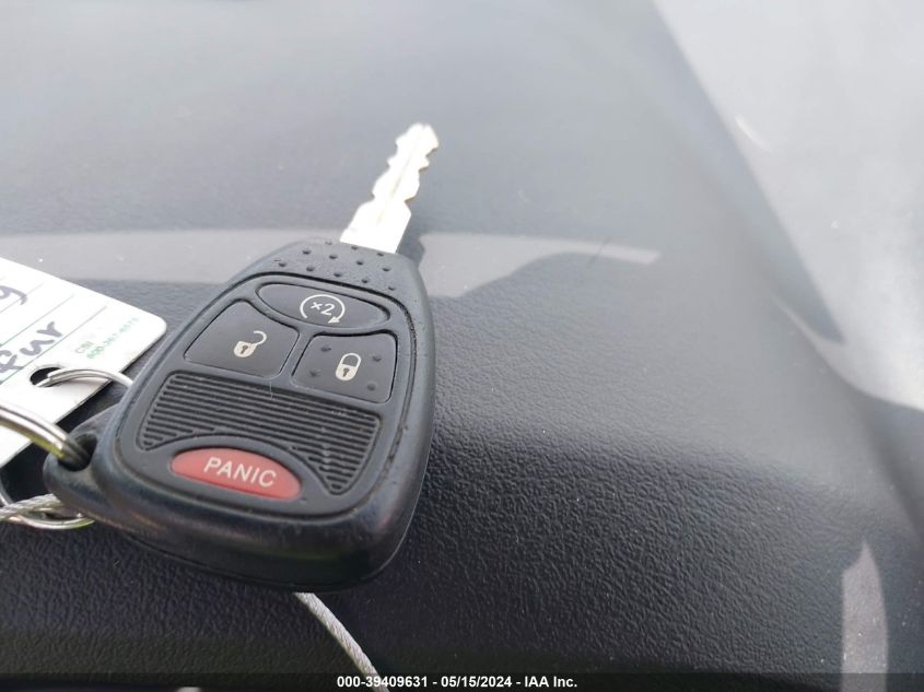 2017 Jeep Compass Latitude Fwd VIN: 1C4NJCEA4HD207050 Lot: 39409631