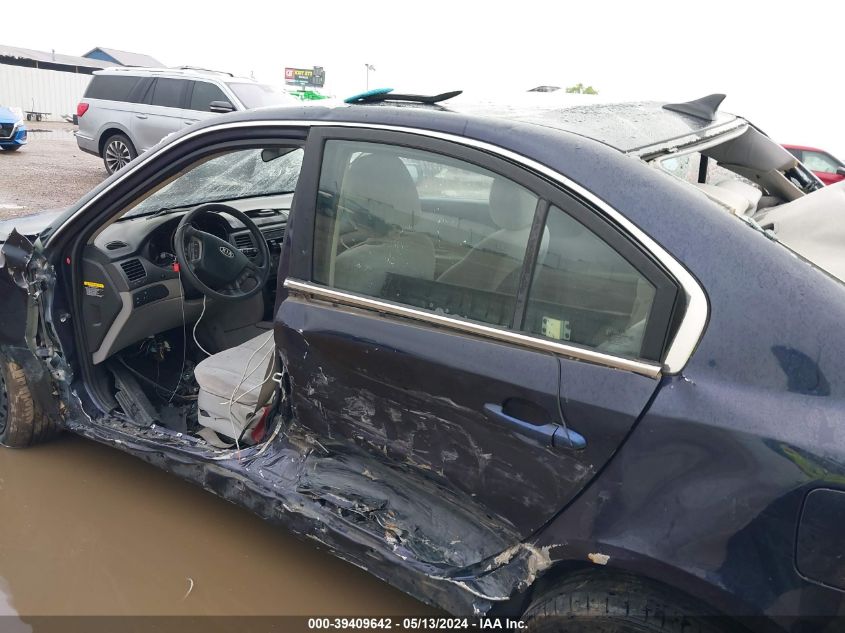 2010 Kia Optima Lx VIN: KNAGG4A80A5404844 Lot: 39409642