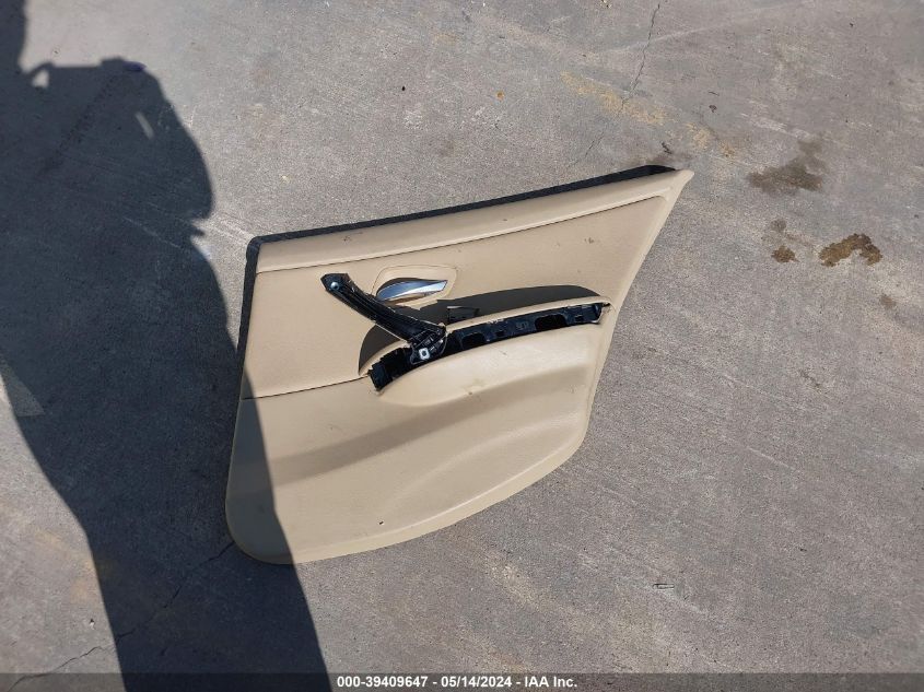 2009 BMW 328I VIN: WBAPH77549NM27390 Lot: 39409647