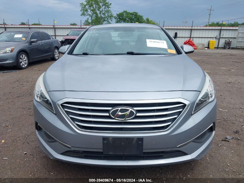 2017 HYUNDAI SONATA SE - 5NPE24AFXHH564974