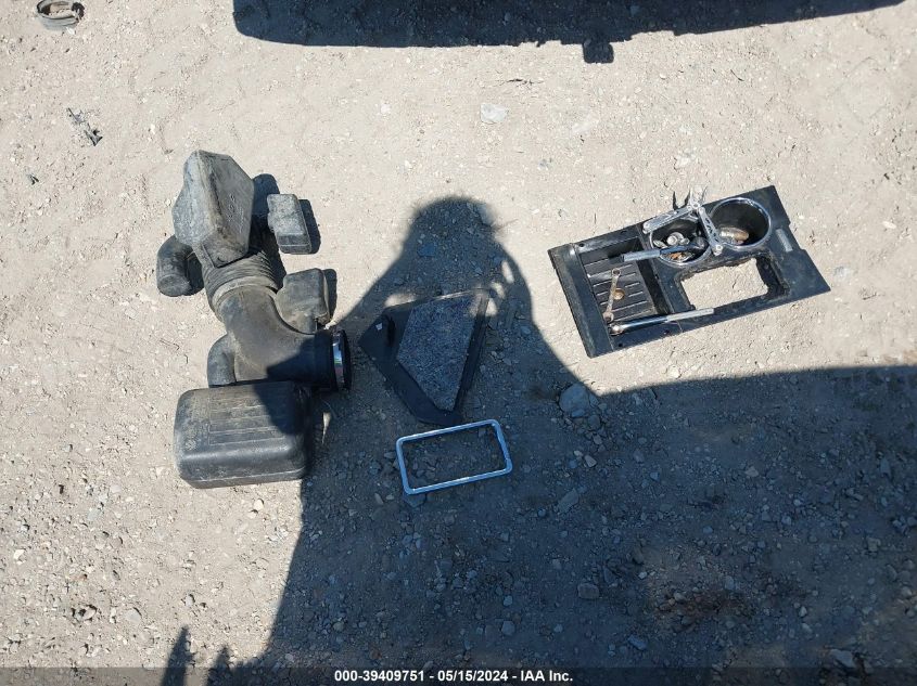 2011 Ford Expedition Limited VIN: 1FMJU2A59BEF21623 Lot: 39409751