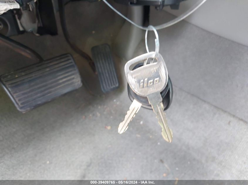 2005 GMC Yukon Xl 1500 Denali VIN: 1GKFK66U05J138354 Lot: 39409765