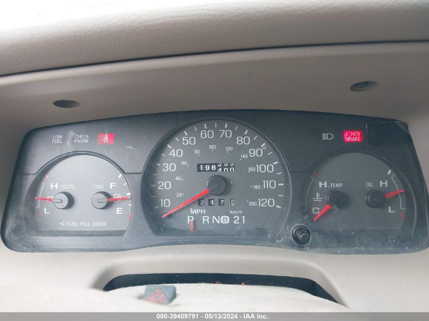 2005 Mercury Grand Marquis Gs VIN: 2MEFM74W05X651464 Lot: 39409791