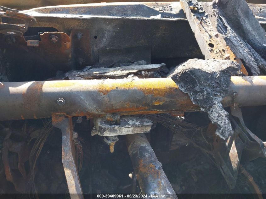 2018 Ram 3500 Tradesman 4X4 8' Box VIN: 3C63RRGL0JG360882 Lot: 39409961