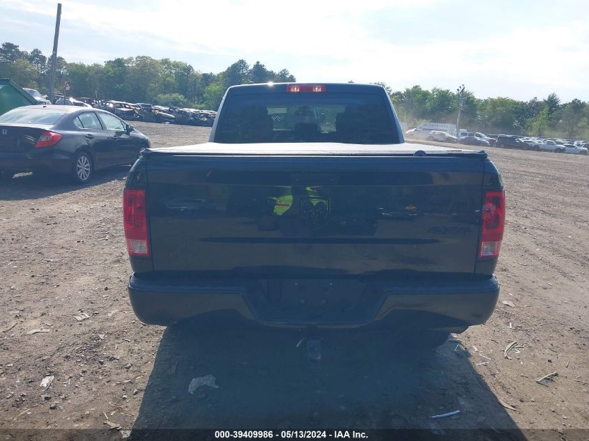 2018 Ram 1500 Express Quad Cab 4X4 6'4 Box VIN: 1C6RR7FG5JS208415 Lot: 39409986