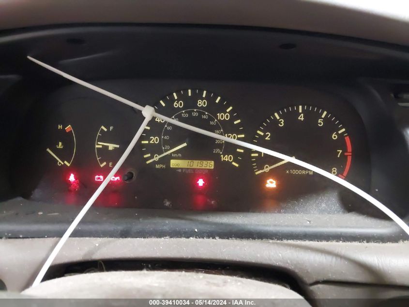 2000 Toyota Camry Ce VIN: 4T1BG22K0YU941057 Lot: 39410034