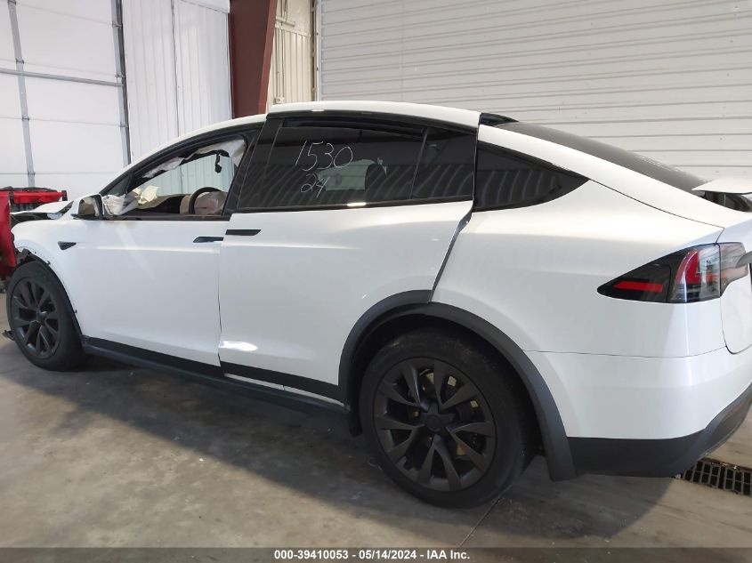 2023 Tesla Model X Dual Motor All-Wheel Drive/Standard Range VIN: 7SAXCBE56PF422584 Lot: 39410053