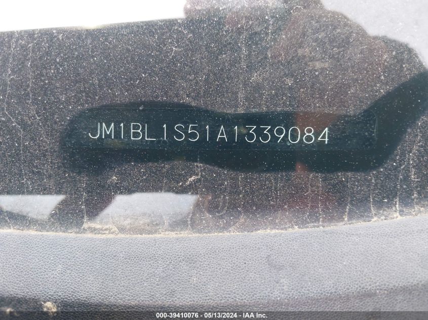 2010 Mazda Mazda3 S Sport VIN: JM1BL1S51A1339084 Lot: 39410076