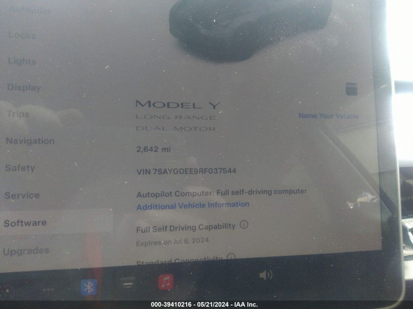 2024 Tesla Model Y Long Range Dual Motor All-Wheel Drive VIN: 7SAYGDEE9RF037544 Lot: 39410216