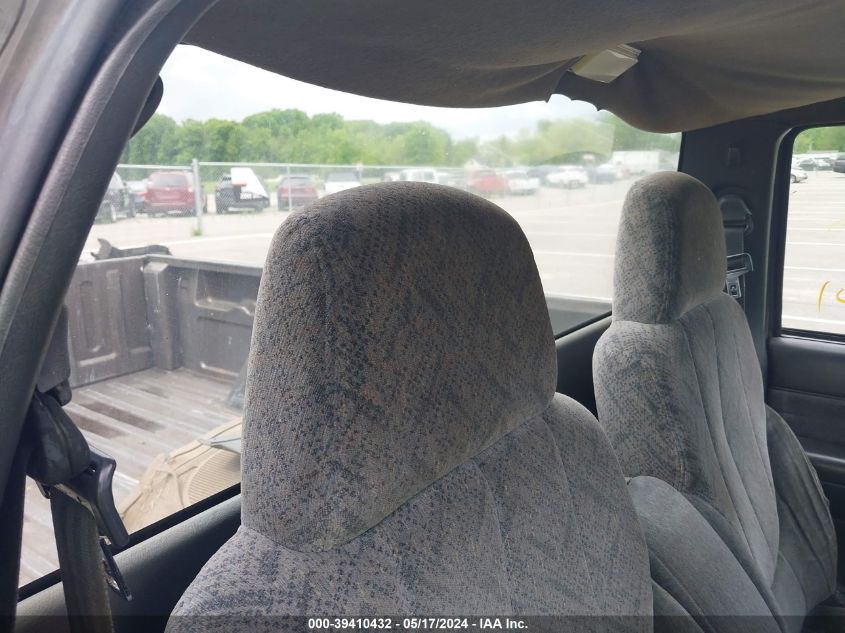 2000 GMC Sonoma Sls VIN: 1GTCS1449Y8147201 Lot: 39410432