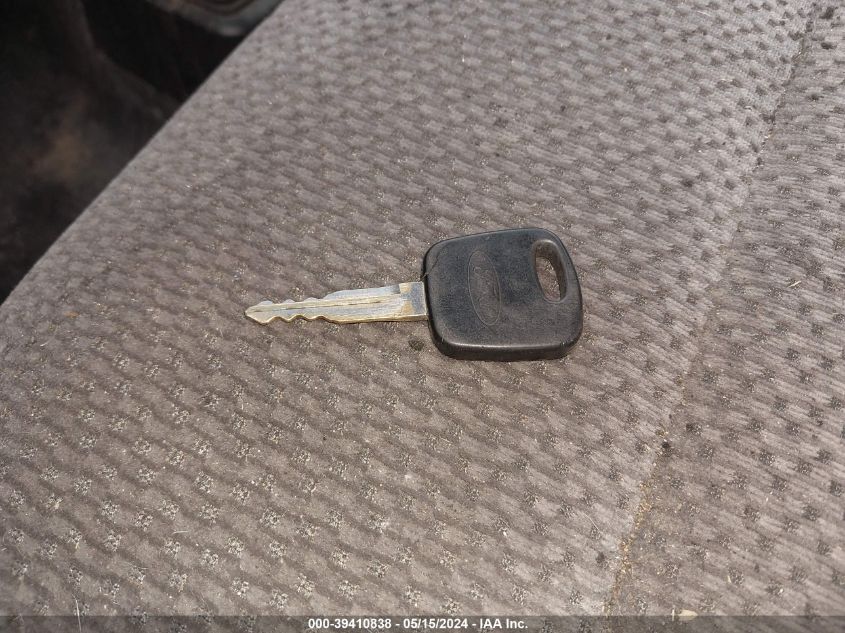 2002 Ford F-150 Lariat/Xl/Xlt VIN: 1FTRX18WX2NB16992 Lot: 39410838