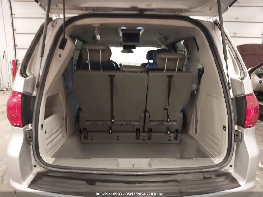 2010 Volkswagen Routan Se VIN: 2V4RW3D12AR245888 Lot: 39410993