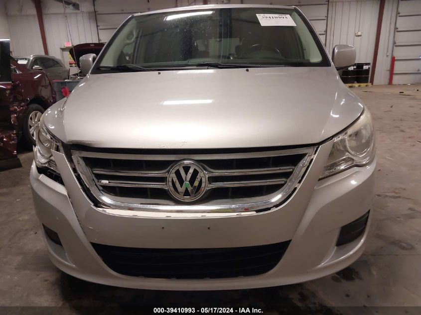 2010 Volkswagen Routan Se VIN: 2V4RW3D12AR245888 Lot: 39410993