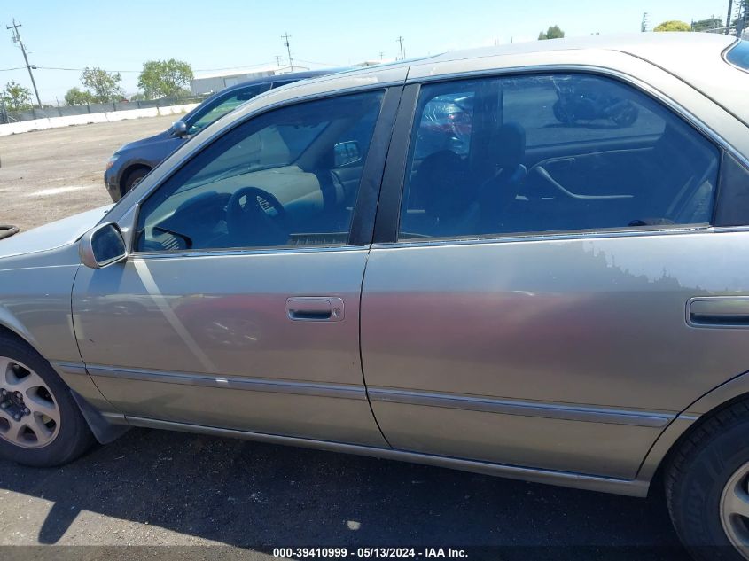 1998 Toyota Camry Le V6/Xle V6 VIN: JT2BF28K6W0089647 Lot: 39410999