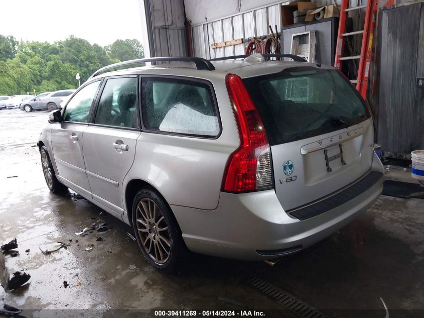 2011 Volvo V50 T5/T5 R-Design VIN: YV1672MW4B2607956 Lot: 39411269