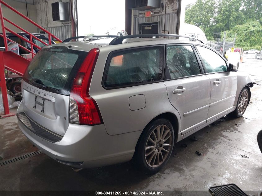 2011 Volvo V50 T5/T5 R-Design VIN: YV1672MW4B2607956 Lot: 39411269