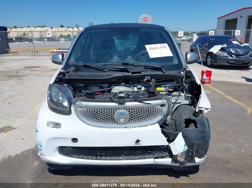 2016 Smart Fortwo Passion/Prime/Proxy/Pure VIN: WMEFJ5DA3GK046235 Lot: 39411379