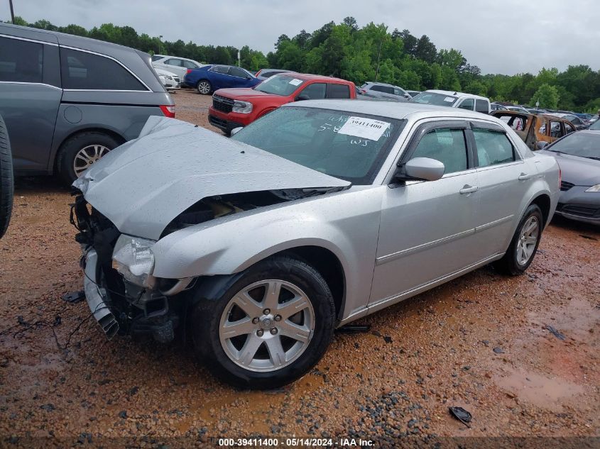 2006 Chrysler 300 Touring VIN: 2C3KA53G56H268322 Lot: 39411400