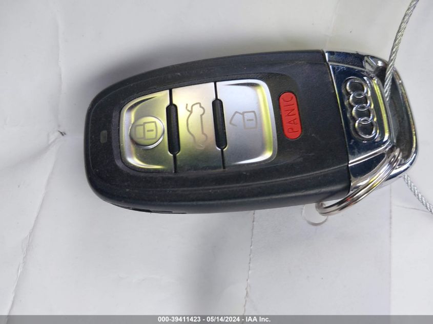 2015 Audi A4 2.0T Premium VIN: WAUAFAFL2FN000990 Lot: 39411423