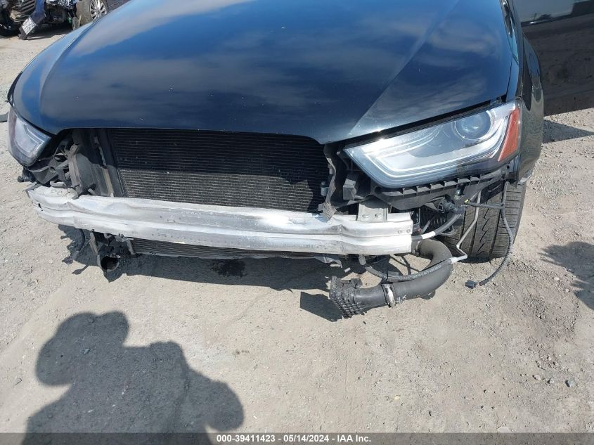 2015 Audi A4 2.0T Premium VIN: WAUAFAFL2FN000990 Lot: 39411423