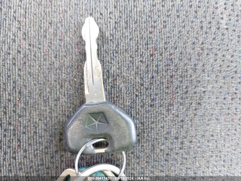 2000 Dodge Dakota Slt/Sport VIN: 1B7GL2AN4YS635041 Lot: 39411431