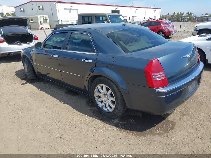 2007 Chrysler 300C VIN: 2C3KA63HX7H784840 Lot: 39411456