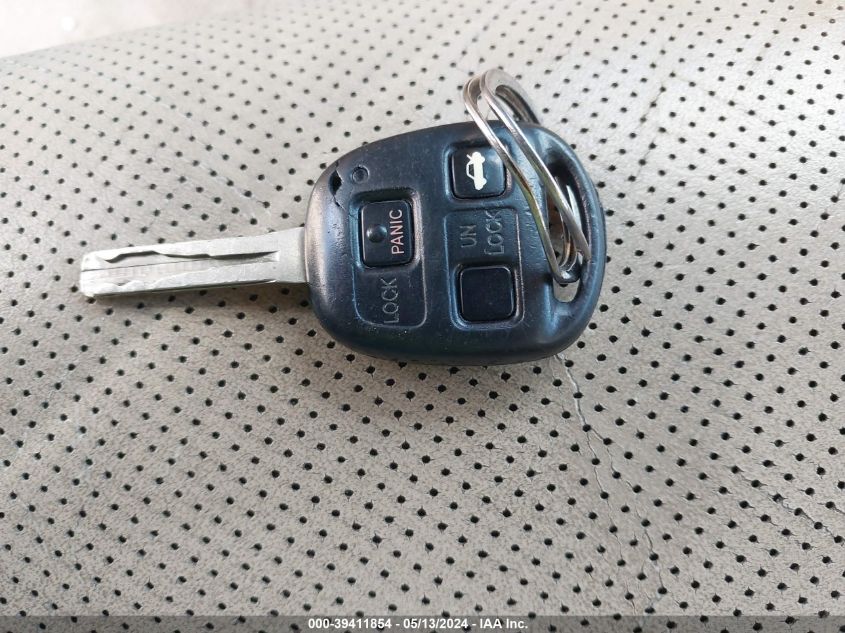 2005 Lexus Es 330 VIN: JTHBA30G055061975 Lot: 39411854