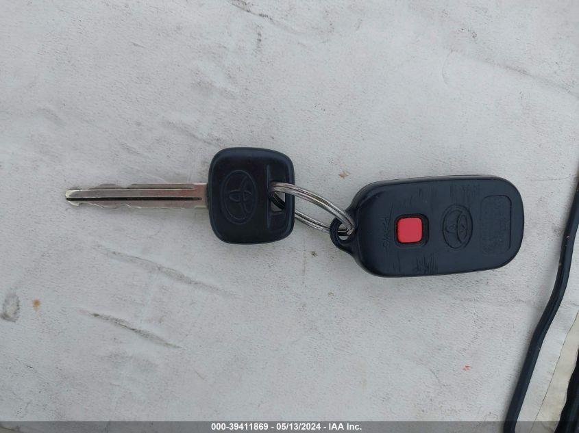 2004 Toyota Camry Le VIN: 4T1BE32K94U368343 Lot: 39411869