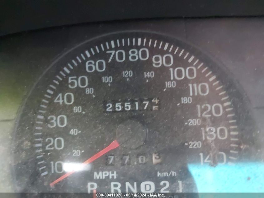 2000 Ford Crown Victoria Police Interceptor VIN: 2FAFP71W4YX181365 Lot: 39411925