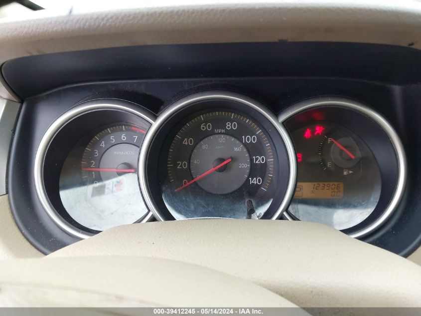 2007 Nissan Versa 1.8S VIN: 3N1BC13E57L394883 Lot: 39412245