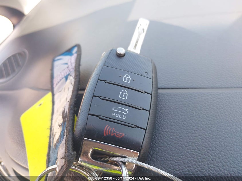 2016 KIA RIO LX - KNADM4A31G6668996