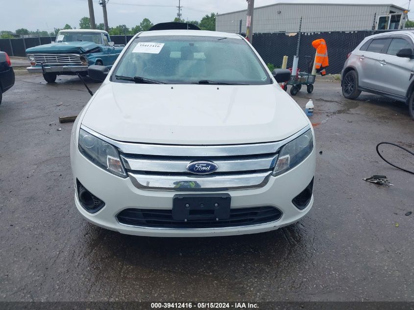 2012 Ford Fusion S VIN: 3FAHP0GA6CR135569 Lot: 39412416