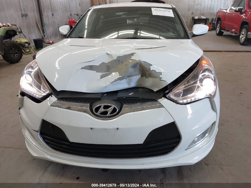 2013 Hyundai Veloster Mix VIN: KMHTC6AD0DU135319 Lot: 39412678