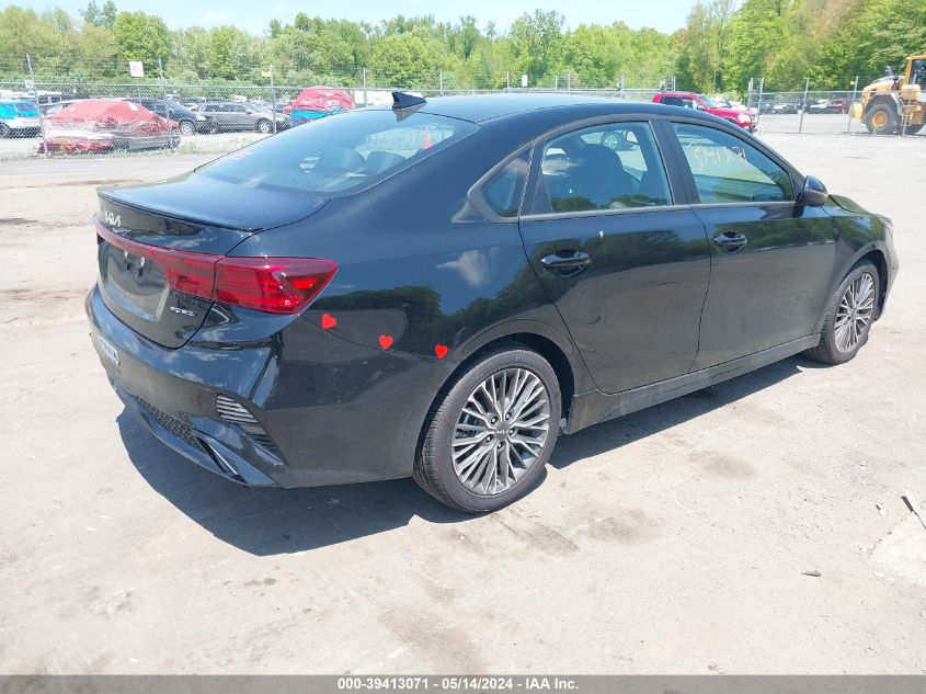 2023 Kia Forte Gt-Line VIN: 3KPF54AD2PE588487 Lot: 39413071